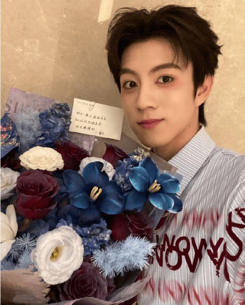 赵一博恋情爆料最新,甜蜜互动引粉丝热议